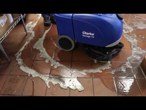 Getting floors clean with Split!, Camel and Clarke Vantage 14