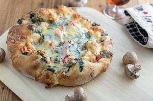 Lobster Pizza with Spinach and Gouda
