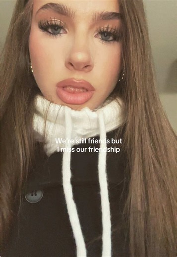 Julie Océanne (@juuuulieeeeo)’s videos with original sound - bigchris.