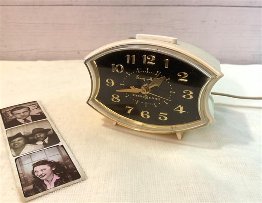 Analog Electric Alarm Clock, General Electric, MCM - Etsy