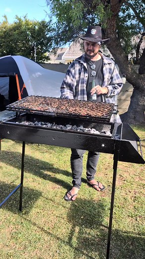 🔥 Bring the Gees Back to the Fire with Piet’s Braai Supplies! 🔥 Nothing beats a proper South African braai — the smell of smoke, good friends, and a fire that never quits! 🪵🔥 At Piet’s Braai Supplies, we’ve got everything you need to make your next braai legendary — from our BIGBOY Flipbraais, grids, and charcoal, to braai accessories that make fire-starting and cooking a breeze. 💥 October Special: Get your flipbraai now and save big — perfect for camping, home, or that weekend away! 📍 We’