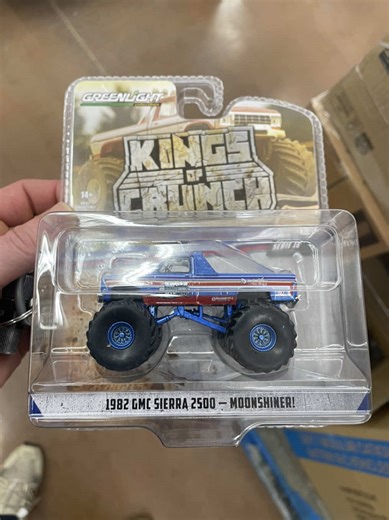 Monster Crunch 🚛💥 Moonshine 🌙🥃 CHASE secured 🎯 Same shelves. Same stores. Different outcomes. Stay humble. Stay hunting. 🔥🚗💨💪😤 #HotWheels #DiecastHunting #ChaseLife #WheelHunter #ToyHunting