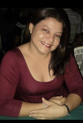 Un dia como hoy te fuiste de este Mundo dejando un Gran vacio a tu familia a los q de verdad te quisimos hoy recuerdo esa madrugada cuando te despediste con esa sonrisa ese Amor q sentia x tus hermanos .hoy sigues en mi mente y en mi corazon como mi Amiga colega hermana mi confidente solo Dios sabe el xq de las cosas se q estas en un mejor lugar Sigue descansando en ese bonito lugar BEIBI TE EXTRAÑO | Nancy Fernandez