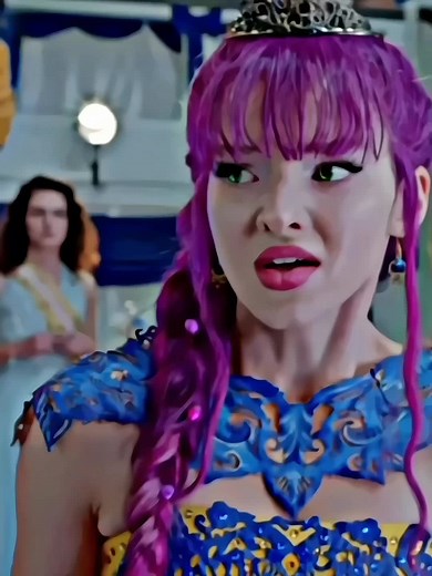 Powerful Descendants 3 Mal vs Hades Dance-Off