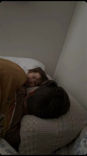 Wake Up Suni: A Lighthearted Morning Moment