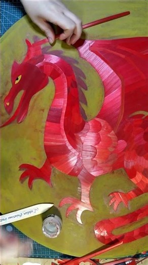Une œuvre d'art prend forme #art #artprocess #dragon
