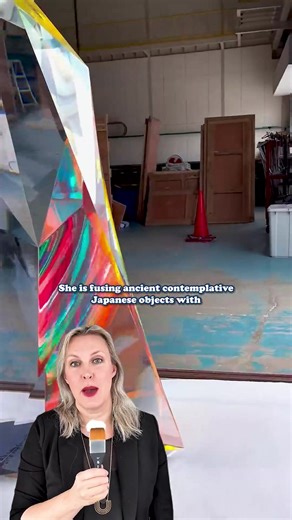 Sculpture that changes color. Artist: Mariko Mori | Sculpture Art