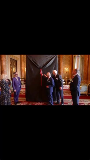 QUEEN Q (@queen.q8908)’s videos with original sound - QUEEN Q