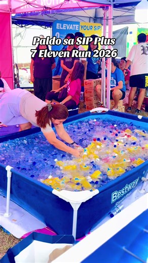 Parang ang bilis ni Kuya magbilang😂 10seconds ngani😂😂 Thank you Sip Plus and 7-Eleven Run Series sa saya, energy, at good vibes! 🥰🥰 #7eleven #7elevenrun2026 #7elevenphilippines #7elevenmanila