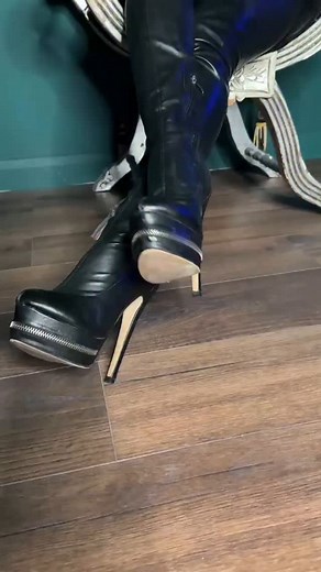 Miss Courtney on Instagram: "My boots always need cleaning @misscourtneyuk #shinyoutfit #shinyfashion #thighhighboots #blondegirl #leather"