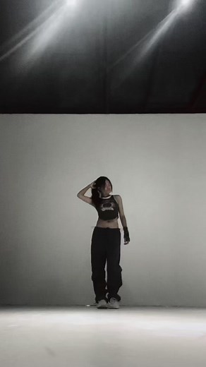 One more 🙏🏼✨💐Dc:@brett.sewell #heyboy #fypシ゚viral #dancechallenge