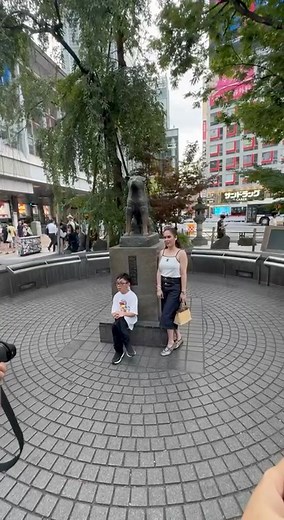 Hachikō, the faithful dog! 🐾 Remembered for his remarkable loyalty to his owner. A true symbol of devotion and love. 🐶❤️✨ #Hachiko #fypviralシ #fypシ゚ | Roy Bacalso