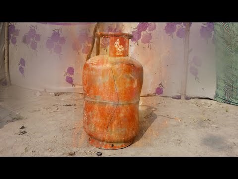 Gas cylinder blast experiment