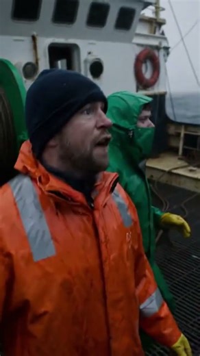 These Ocean Moments Broke the Internet 🌊🤯#ocean #ship #storm #waves #northsea