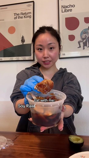 Mukbang: Eating Soy Raw Marinated Crab with Friend's Halmeoni