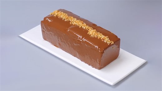 Caramel glazed loaf cake