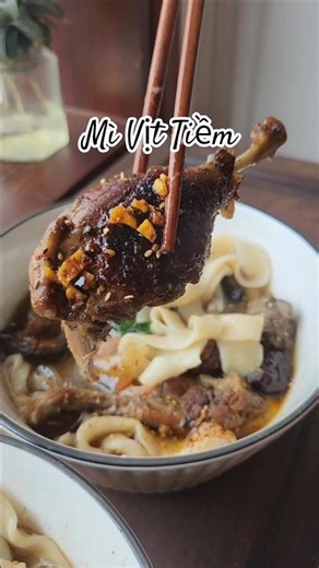 Trying Out Homemade Braised Duck Noodles!