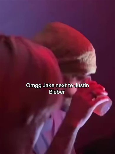 Ahh omgg Jake is so close to Justin Bieber omgg I hope they met ahh #simjaeyun #jakeenhypen #enhypen #fyp #viral