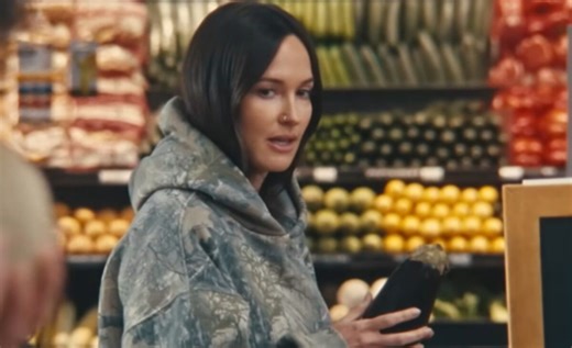 “She Hasn’t Seen The Video… ” — Kacey Musgraves Says Her Grandma Hated The “Dry Spell” Line About “Sitting On The Washing Machine” | Whiskey Riff