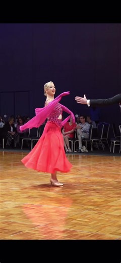 A short intro dance for us last night at the Queensland Open DanceSport Championship, performing a special piece of waltz choreography that’s been with us for many years. We are so happy with our performance and truly felt what it means for two bodies to move as one ❤️ It may have been our best dancing yet and we are looking forward to sharing some exciting news with you in the near future. Stay tuned! #dance #ballroomdance #waltz #ballroomhair #ballroomdancing #ballroomdancer #dancer