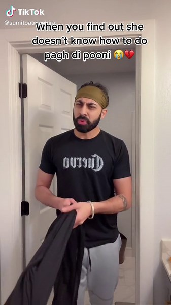 It’s a crucial requirement, training is available 🤣🙏🏽 #alljokes #butnoseriously #pagh #sardar #turban #sikh #punjabi #fyp #CloroxMistChallenge