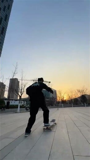 Master the Ultimate Longboard Flatline Technique - No Bag Needed