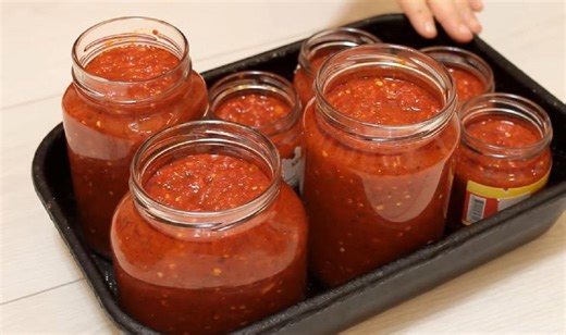 Ljutenica po starinskom receptu: Sprema se za 30 minuta, a nema bolje salate