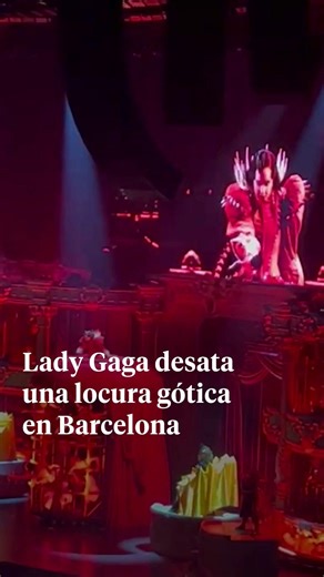 🎶 Excesiva, dominante y magnética, Lady Gaga ha demostrado este martes en Barcelona que es la diva por excelencia del presente con un show, el 'Mayhem ball', que partiendo de la imaginería operística se convirtió en una excéntrica fiesta a mayor gloria de la reina del camp. Lo gótico se dio la mano con el pop, lo trágico con el humor entre luces que pintaron de rojo sangre el Sant Jordi, convertido en oscura revisitación del país de las maravillas de Alicia. Una imaginería que dejará por los su