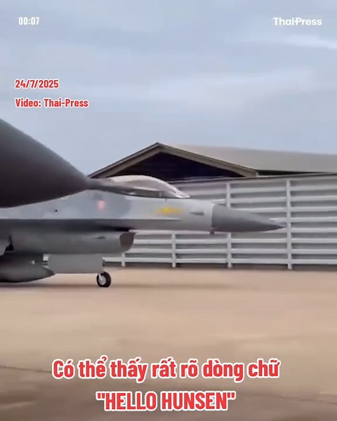 Cảnh quay Không quân Hoàng gia Thái Lan trang bị Mk 82