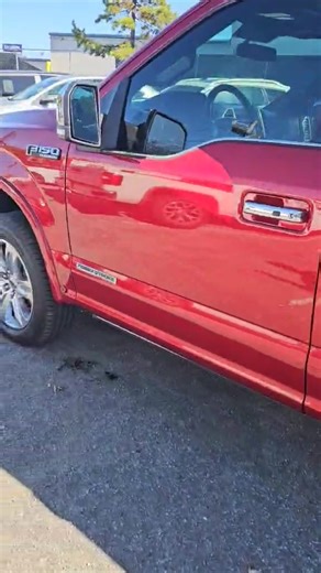 WE FINANCE EVERYONE! FINANCIAMOS A TODOS! Platinum DIESEL, YES, YOU READ RIGHT, Ford F150 Platinum DIESEL! ONE PREVIOUS OWNER, 2018 Ford F150 Platinum Power Stroke turbo Diesel, 120k miles, panoramic roof, sun/moonroof, black leather interior, media radio, navigation system, camera package, advanced trailer package, blind spot monitor, factory B&O sound system, heated/ac seats, rear heated seats, all power, steering wheel commands, parking assistance, lane departure warning, crash alert, Limited