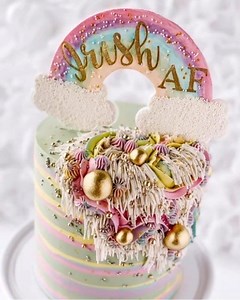 Completely in love with @afewcakes alternative Paddy's day Cake 🤩😯 . Loads of colour, texture and techniques, so much fun... And that's what Paddy's day is all about ☘️🇮🇪 . We are always a huge fan of Amanda's work here at SweetStamp 🙌 . Amanda used our rainbow blank canvas Topper and our SweetStamp lettering set to decorate. Love it 😁😘 . Check out her page to be inspired and see all SweetStamp products and Stockists at www.sweetstamp.online 🌍💞 | Sweet Stamp - Amy Cakes