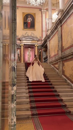 Ｍａｒｔａ Ｍｉｅｌｃｚａｒｓｋａ on Instagram: "Once a royal palace now @imperialvienna is one of the most iconic hotels in Vienna. The hotel is famous for its luxury interior with marble staircases, crystal chandeliers, and old-world grandeur right on the Ringstraße. Over the years it has hosted an extraordinary mix of guests — from Queen Elizabeth II, John F. Kennedy, and Emperor Akihito to Charlie Chaplin, Alfred Hitchcock, Frank Sinatra, Lady Gaga, and Mick Jagger ( and even some controversial WWII guests