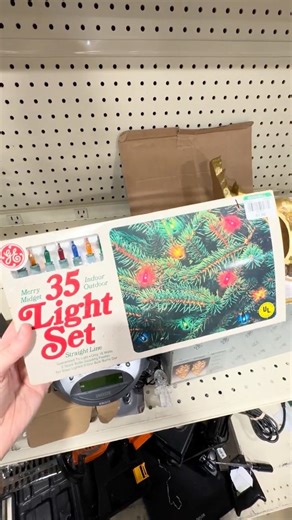 🎄Thriftmas Day 6🎄 thrift with me @ Goodwill! #thrifting #thriftwithme #thriftybailey