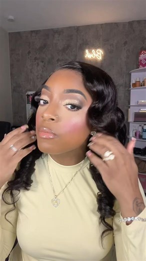 A glueless wig I needed YESTERDAY🤩 full tutorial install on my channel now! #pizazzhair #wiginstall