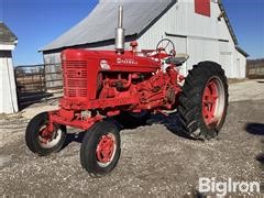 Farmall Super M-TA 2WD Tractor | Agriculture