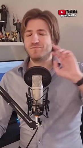 Comment embrasser quelqu'un 👄 Théorie du Bonheur ép. Bonus 9.d "Premier baiser : le tuto cringe" #theoriedubonheur #seduction #amour #flirt | arthur.hennes