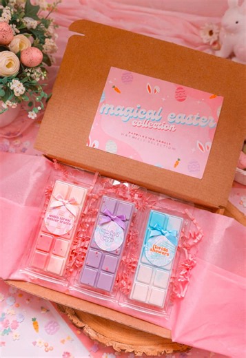 Did someone order an Easter collection?! 🐰🌷 A little golden afternoon sneak peek of our Magical Easter Collection, hopping onto the shop this Friday!! 💗 🍰 Main Street Easter Treats Step into the charming Main Street bakery at Easter time! Bright sweet citrus wrapped in cosy notes of vanilla frosting, cinnamon & nutmeg! 🍫 Magical Mini Eggs A nostalgic chocolatey dream inspired by everyone’s favourite Easter treat! with creamy milk chocolate, sticky honey and smooth vanilla! 🌦 Florida Shower