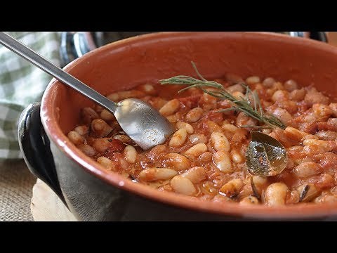 Creamy Beans in a Coccio Pot