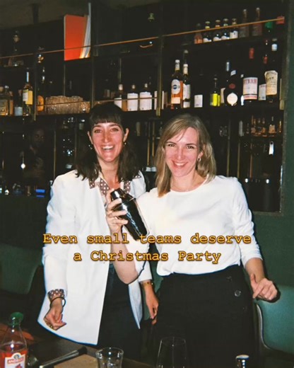 You have a small team but you still want to do something for Christmas? 🪩🎄 Shake things up with a Cocktail Contest! 🕺🍸 | Cocktail Contest