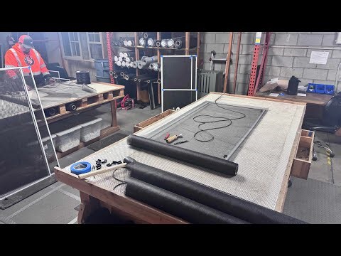 HOW TO SCREEN A WINDOW SCREEN