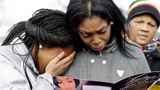 Michelle Obama attends funeral of Hadiya Pendleton - video