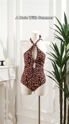 Swim unboxing for beach days ahead👀#hual #swimwear #beachvibes #summerlooks #fyp