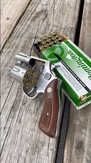 Smith and Wesson Model 88 (38 Special Rossi)