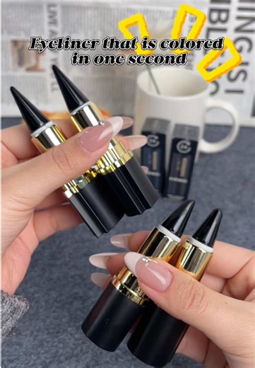 This is the least irritating eyeliner I have ever used; it’s gentle, smooth to apply, and provides excellent color payoff.🌟🫶🏻💕#eyeliner #eyelinertutorial #Eyemakeup #makeuptutorial #makeup