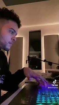 cashmoneyap making a beat from scratch using hardware!