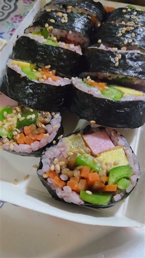 오이 대신 피망 김밥