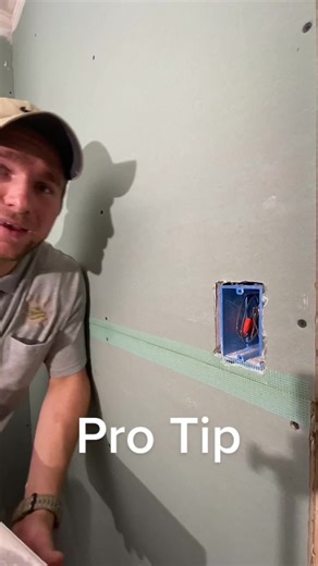 How to compound around electrical boxes. #tutorials #howto #diy #learnhow #ROMWEnextgen