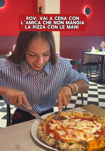 Come mangiare la pizza con le mani: guida rapida per non fare figuracce