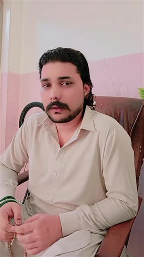 ‏Ashiq Kabhi Mashooq ko Ruswa nahi karty