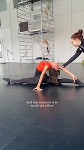 3 years in the making 🦐 Long term goals are being achieved!! Eva surprised herself this week and reached her goal of straightening her back leg while holding it in the splits 🤩 We’ve been training towards this for years, and during her 3-Day Intensive, it clicked! She was beyond excited and I’m so proud of her 🤍🦐🤍 About the training: 1-1 in-person training is only available to those who have done the Personalized Flexibility Training or a 2-Day Flexibility Intensive. Both of these options a